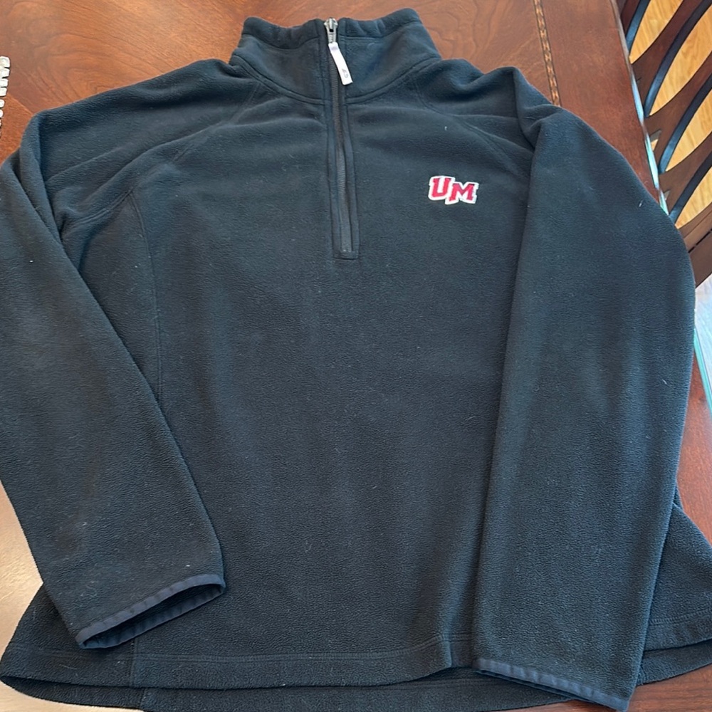 UMass x Vineyard Vines black fleece shep shirt